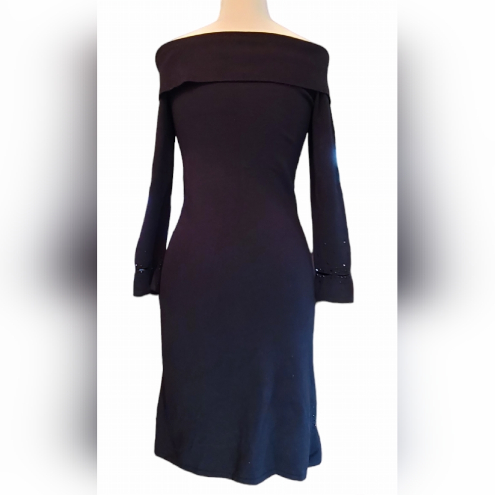 Yuka size T2 (M) black dress